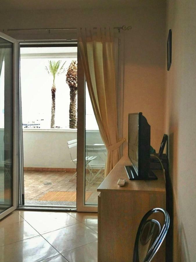 Casa Graziella Apartment SantʼAntìoco Екстериор снимка