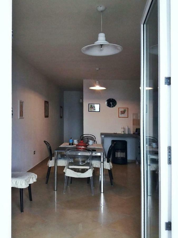 Casa Graziella Apartment SantʼAntìoco Екстериор снимка