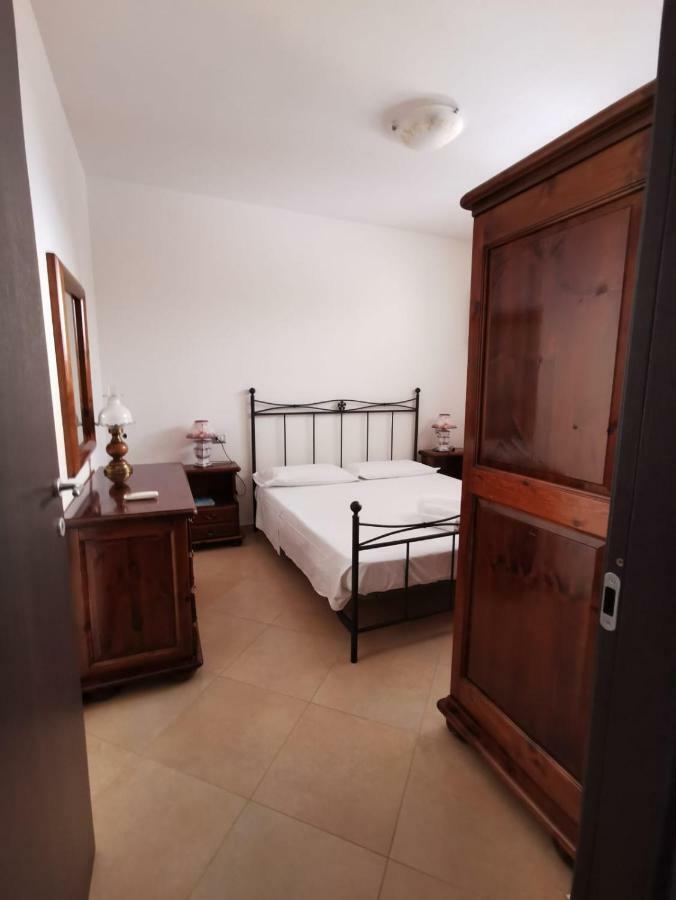 Casa Graziella Apartment SantʼAntìoco Екстериор снимка