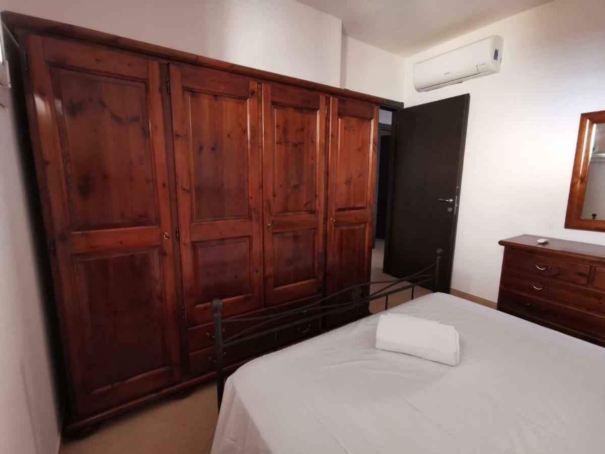 Casa Graziella Apartment SantʼAntìoco Екстериор снимка